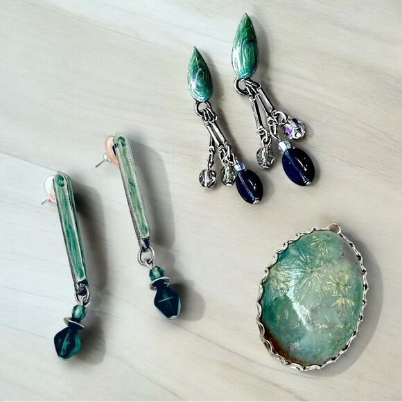 Source Unknown Jewelry - Jewellery set in sage green vintage 90’s 2 pair earrings and one pendant